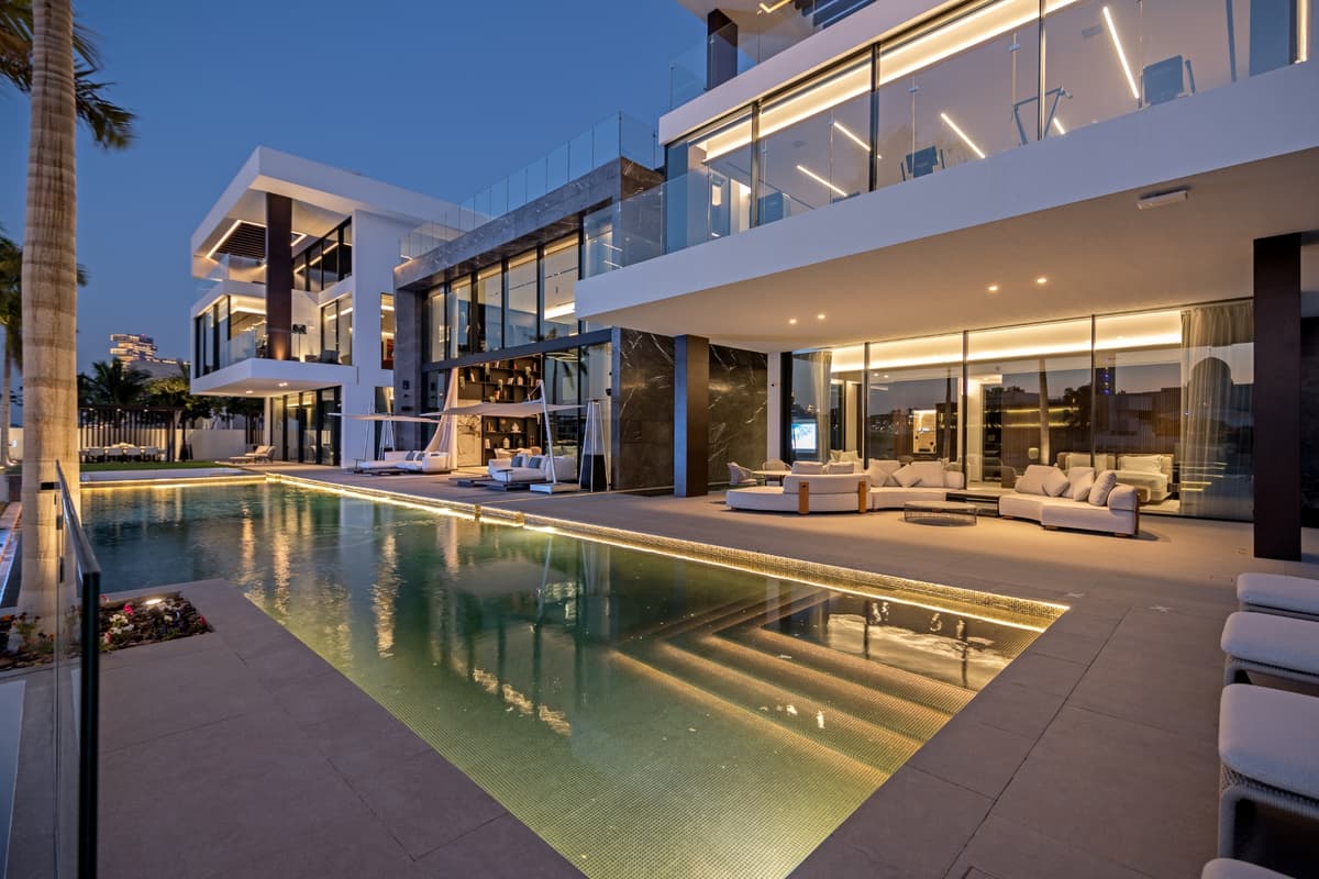 Luxurious Villas in Abu Dhabi