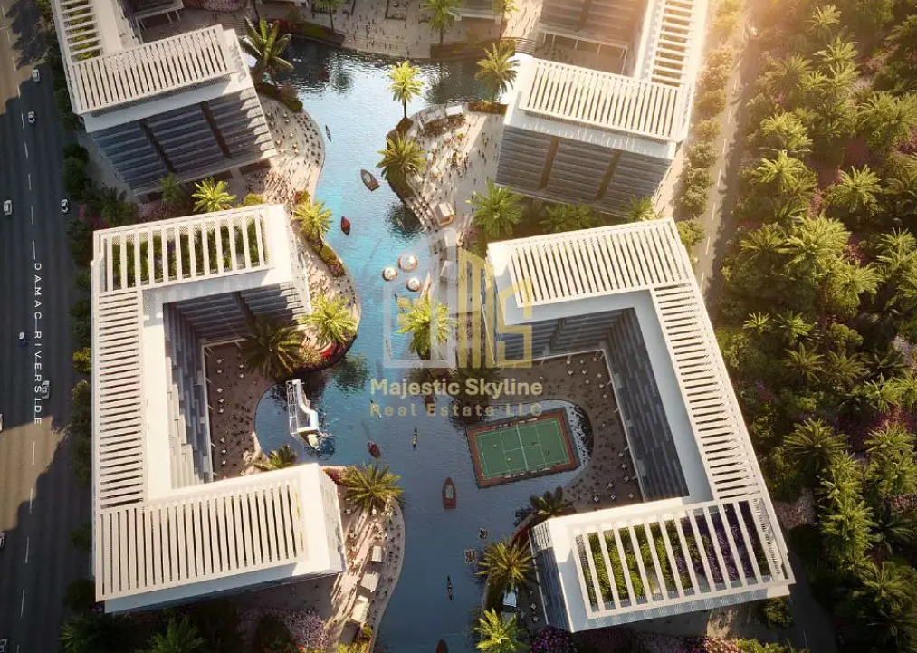 Community View & Water Features